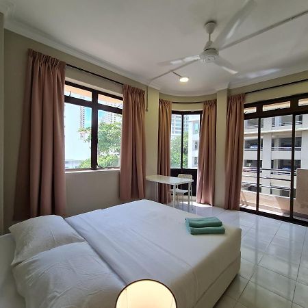 Room @ Lorong Kelawai Near To Gurney Paragon George Town Buitenkant foto